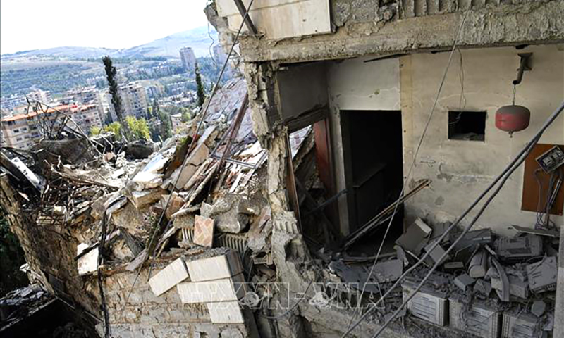 Israel tiếp tục tấn công miền Nam Syria