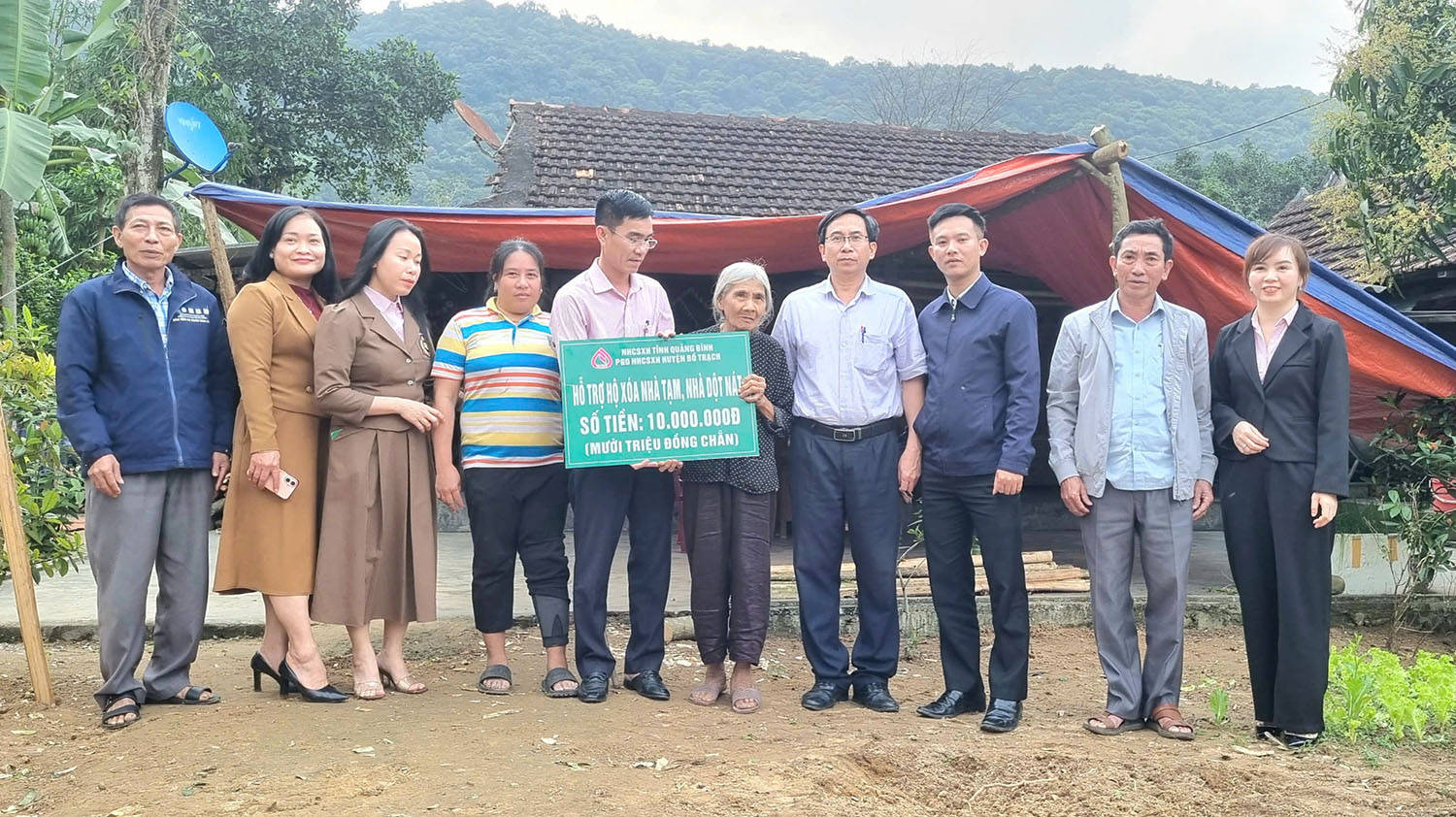 Ngân hàng Chính sách xã hội tỉnh: Hỗ trợ xóa 9 nhà tạm, nhà dột nát