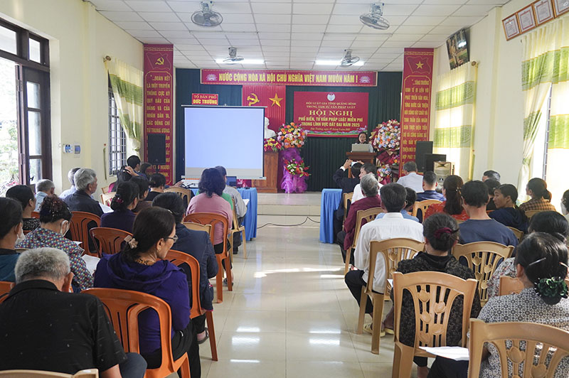 Nâng cao năng lực tư vấn pháp luật về đất đai cho người dân