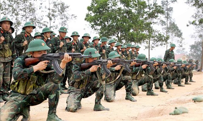 Lần đầu tiên Bộ Quốc phòng phong quân hàm Thượng úy cho học viên đào tạo trong nước