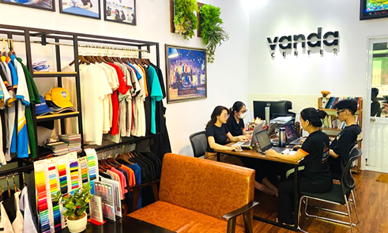 Vanda Uniform đơn vị đầu tiên Đà Nẵng cho đổi trả đồng phục trong 7 ngày