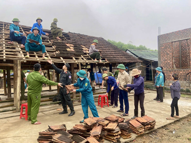 Điều chỉnh danh sách hộ nghèo, hộ cận nghèo được hỗ trợ xóa nhà tạm, nhà dột nát