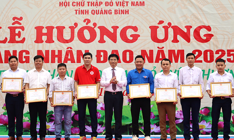 "Hành trình nhân đạo-Lan tỏa  yêu thương"