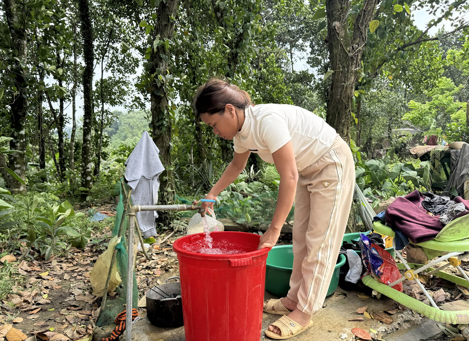 Nước sạch về bản…