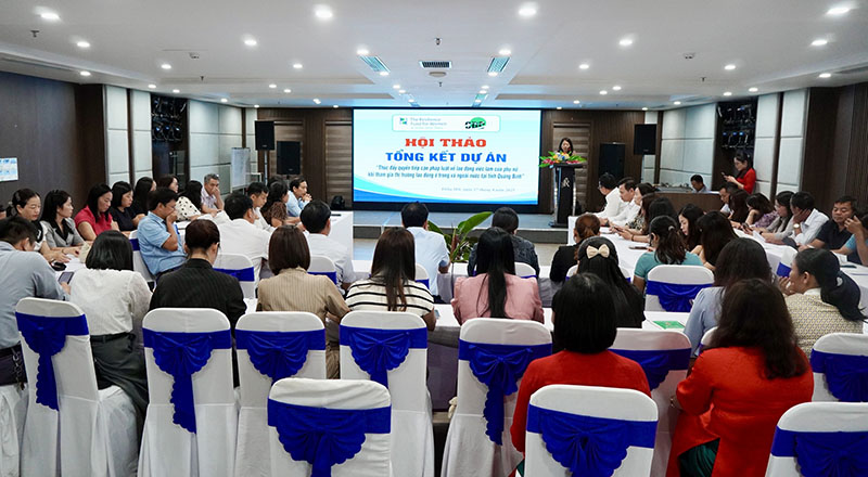 Nhiều phụ nữ được hưởng lợi từ dự án về lao động, việc làm