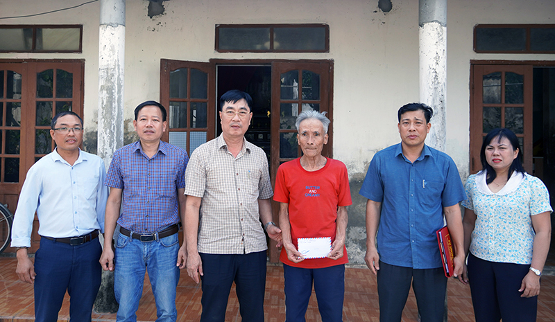 Chăm lo nhà ở cho người có công