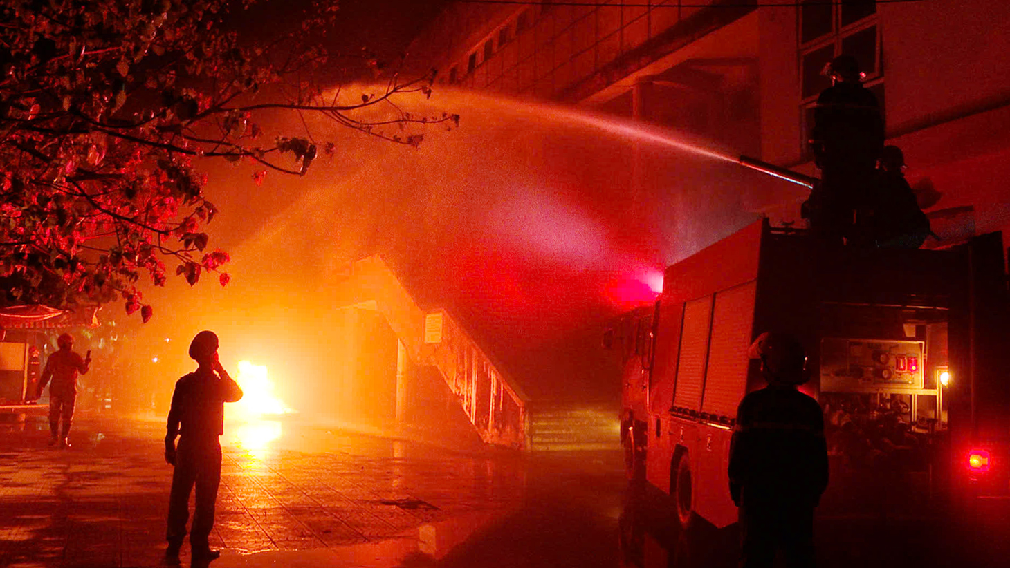 Lệ Thủy: Diễn tập phương án chữa cháy, cứu nạn, cứu hộ