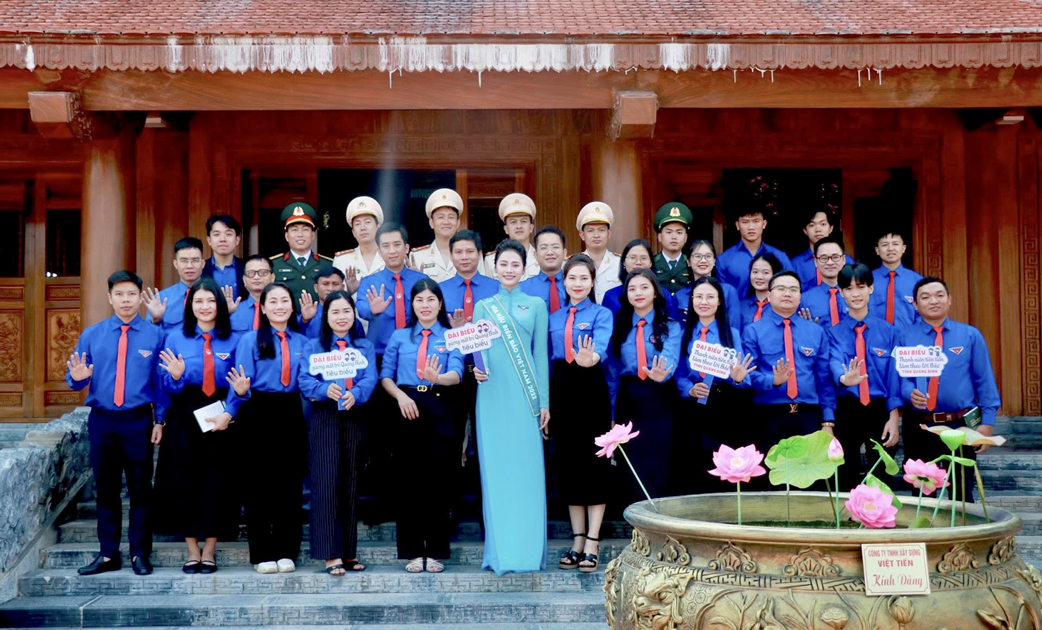 Vững tin theo Đảng