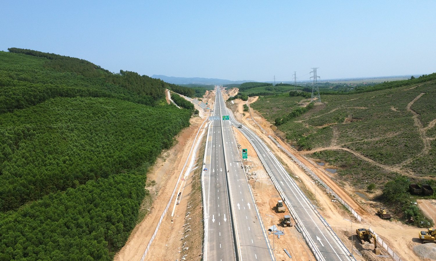 Nghiên cứu mở rộng các đoạn tuyến cao tốc Bắc-Nam phía Đông bảo đảm hiệu quả