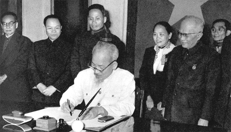 Chủ tịch Hồ Chí Minh, tư tưởng lập hiến và hai bản Hiến pháp đầu tiên