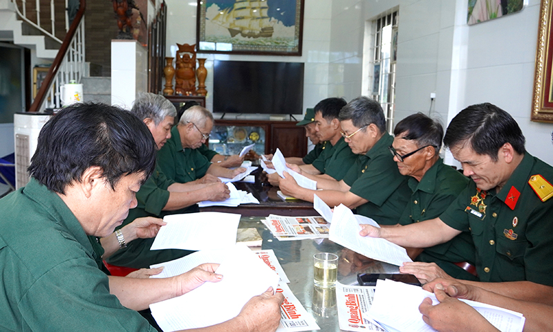 Tích cực tham gia góp ý sửa đổi Hiến pháp năm 2013