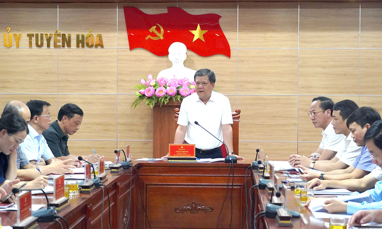 Tập trung phát triển kinh tế-xã hội và sắp xếp tổ chức bộ máy theo lộ trình