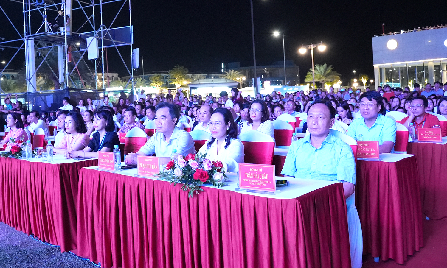 Ấn tượng chương trình nghệ thuật "Quảng Bình-Đến là yêu"