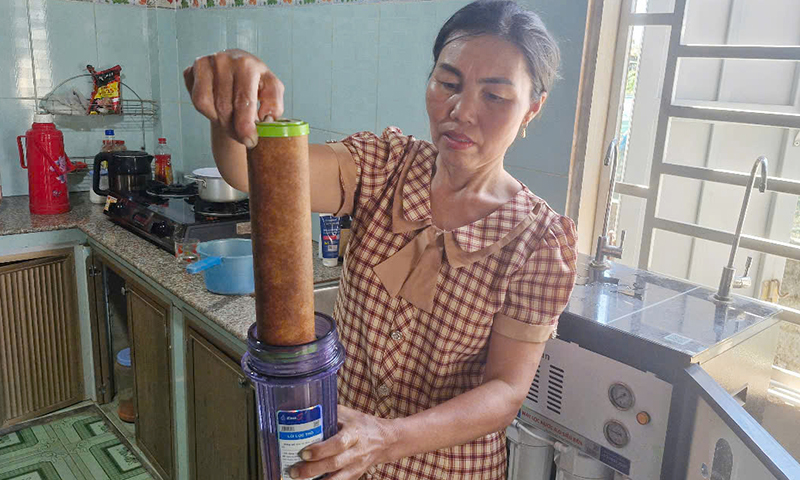 Hàng trăm hộ dân mong mỏi nước sạch