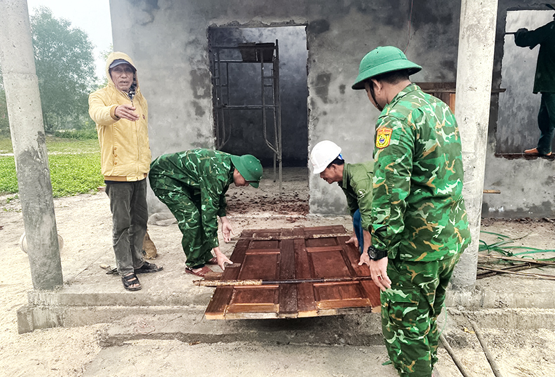 Chung tay xóa nhà tạm, nhà dột nát