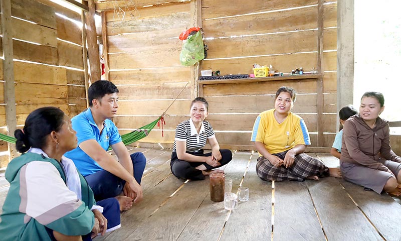 Nữ trưởng bản 
