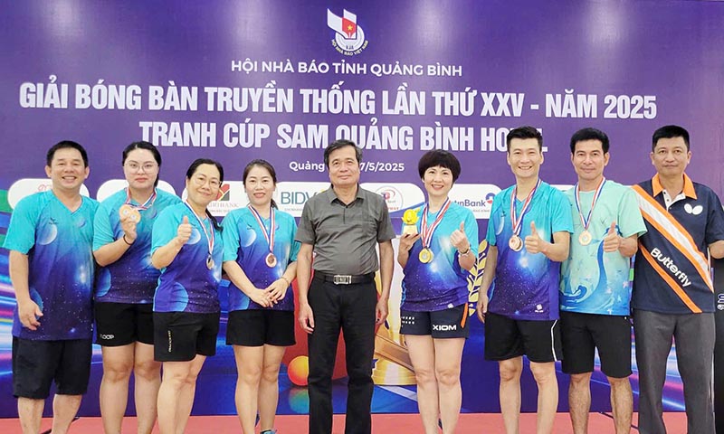 Rèn luyện sức khỏe để... tác nghiệp