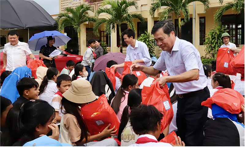 "Nhịp nối" yêu thương thầm lặng