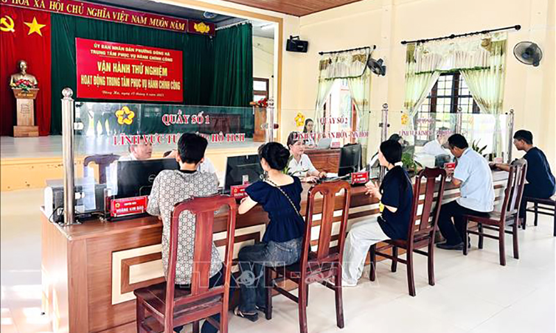 Công điện của Thủ tướng Chính phủ về bảo đảm thực hiện thủ tục hành chính địa phương 2 cấp