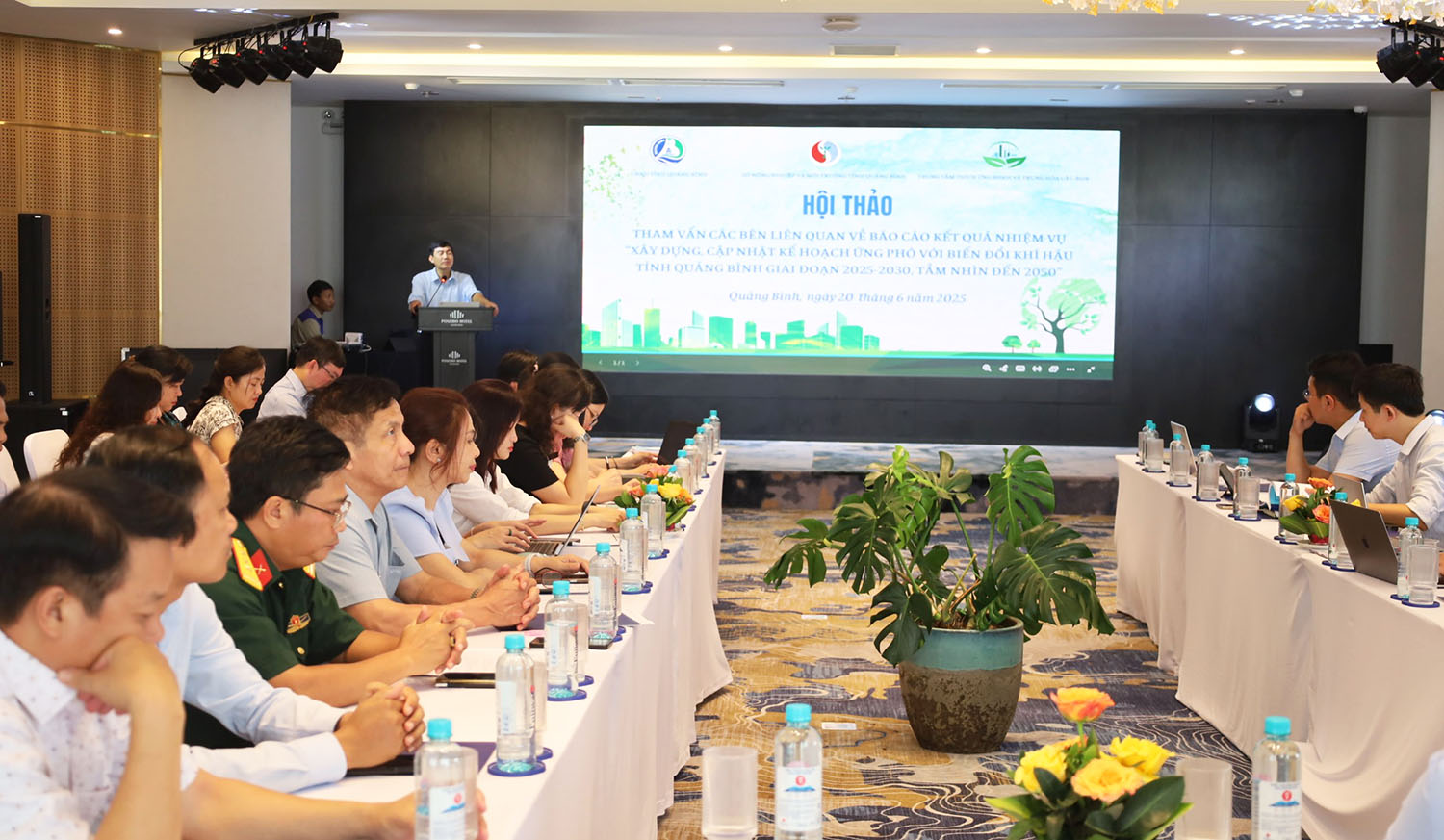 Tham vấn về kết quả nhiệm vụ xây dựng, cập nhật kế hoạch ứng phó với biến đổi khí hậu