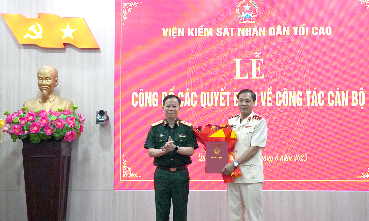 Công bố quyết định bổ nhiệm Viện trưởng Viện Kiểm sát nhân dân tỉnh Quảng Trị sau hợp nhất