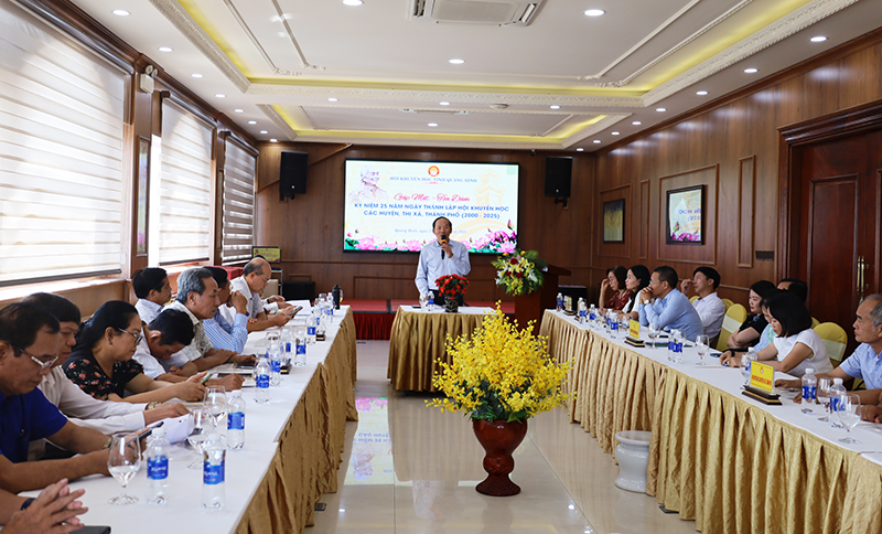 Gặp mặt, tọa đàm nhân kỷ niệm 25 năm Ngày thành lập Hội Khuyến học cấp huyện